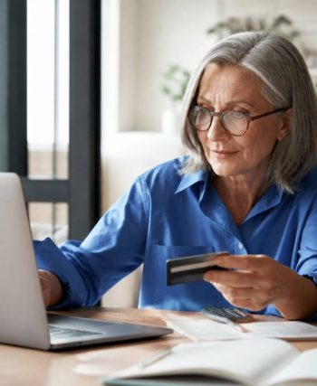 0 balance transfer credit card offers: what older borrowers should know